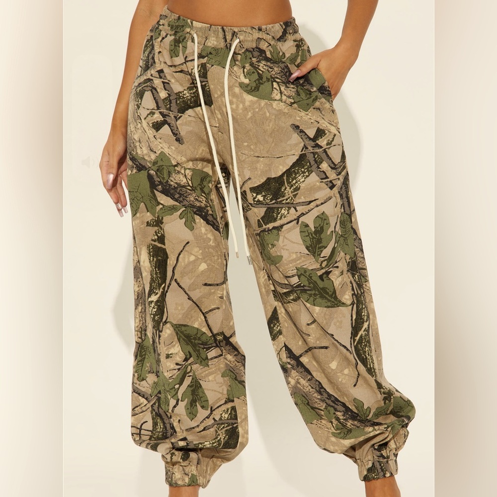 Tan and Green Camo Pants Size XL
